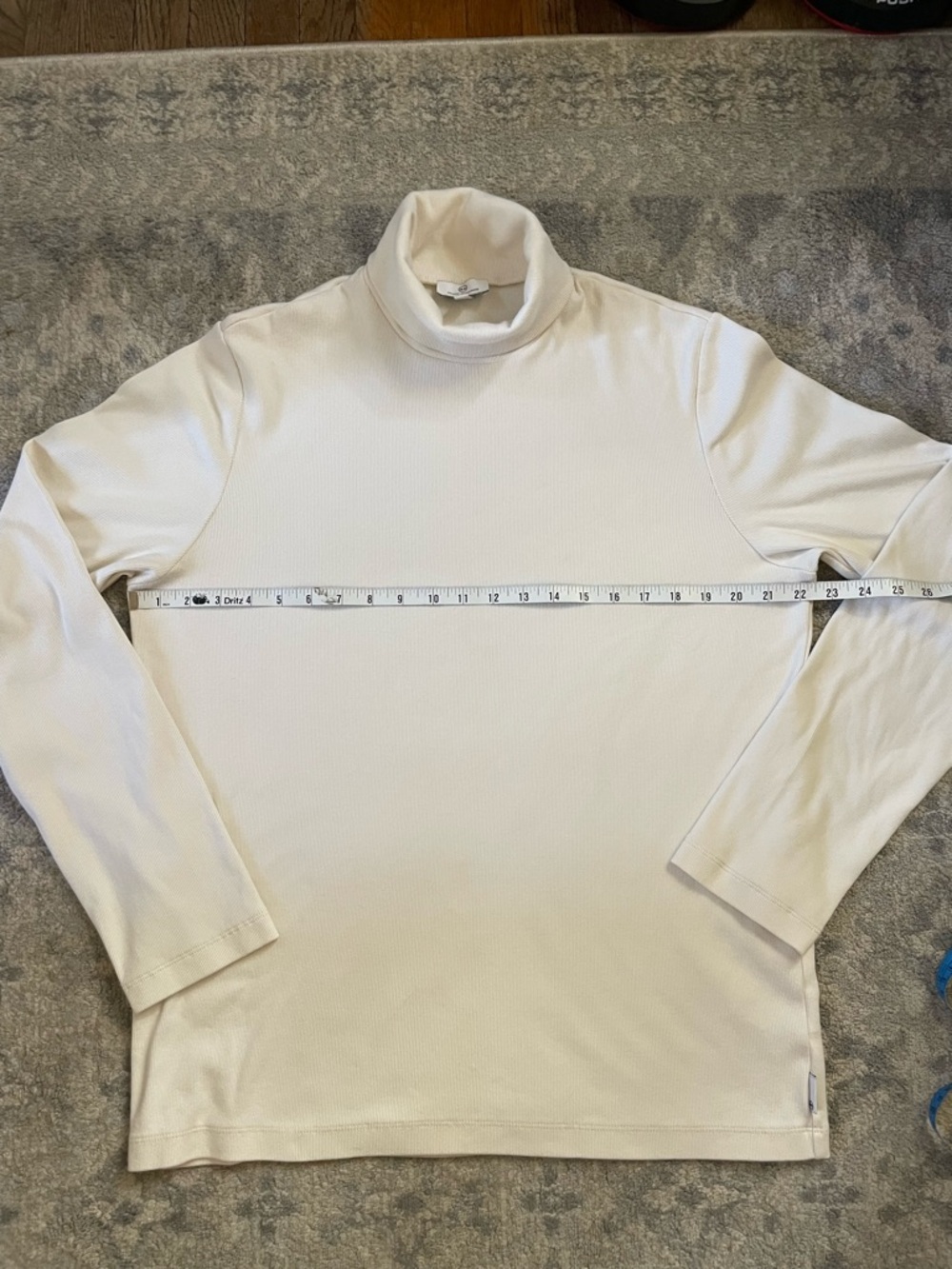 AG Cream Turtleneck Sweater - Classic Long Sleeve